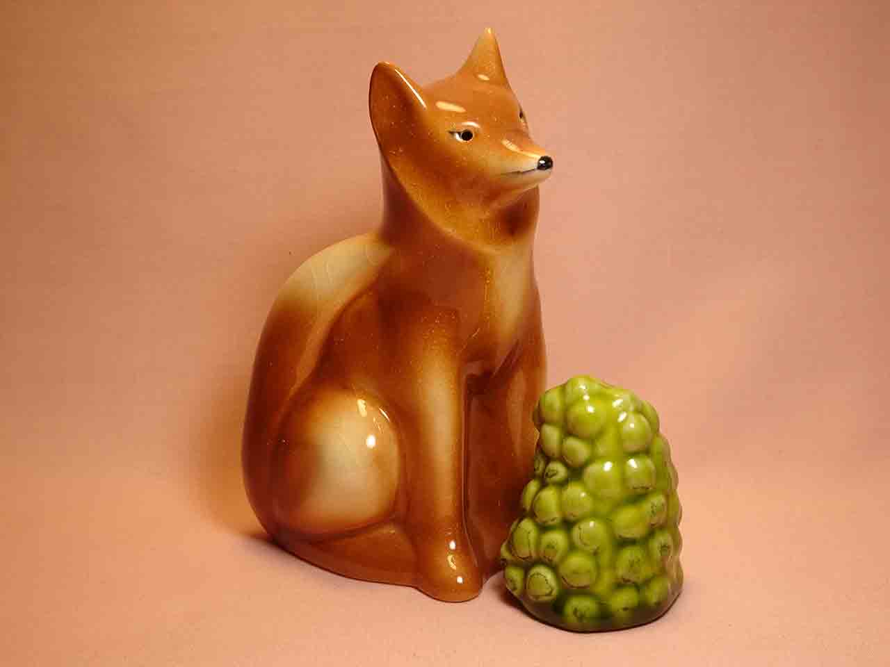 Aesop's Fable - The Fox and the Grapes - salt and pepper shakers