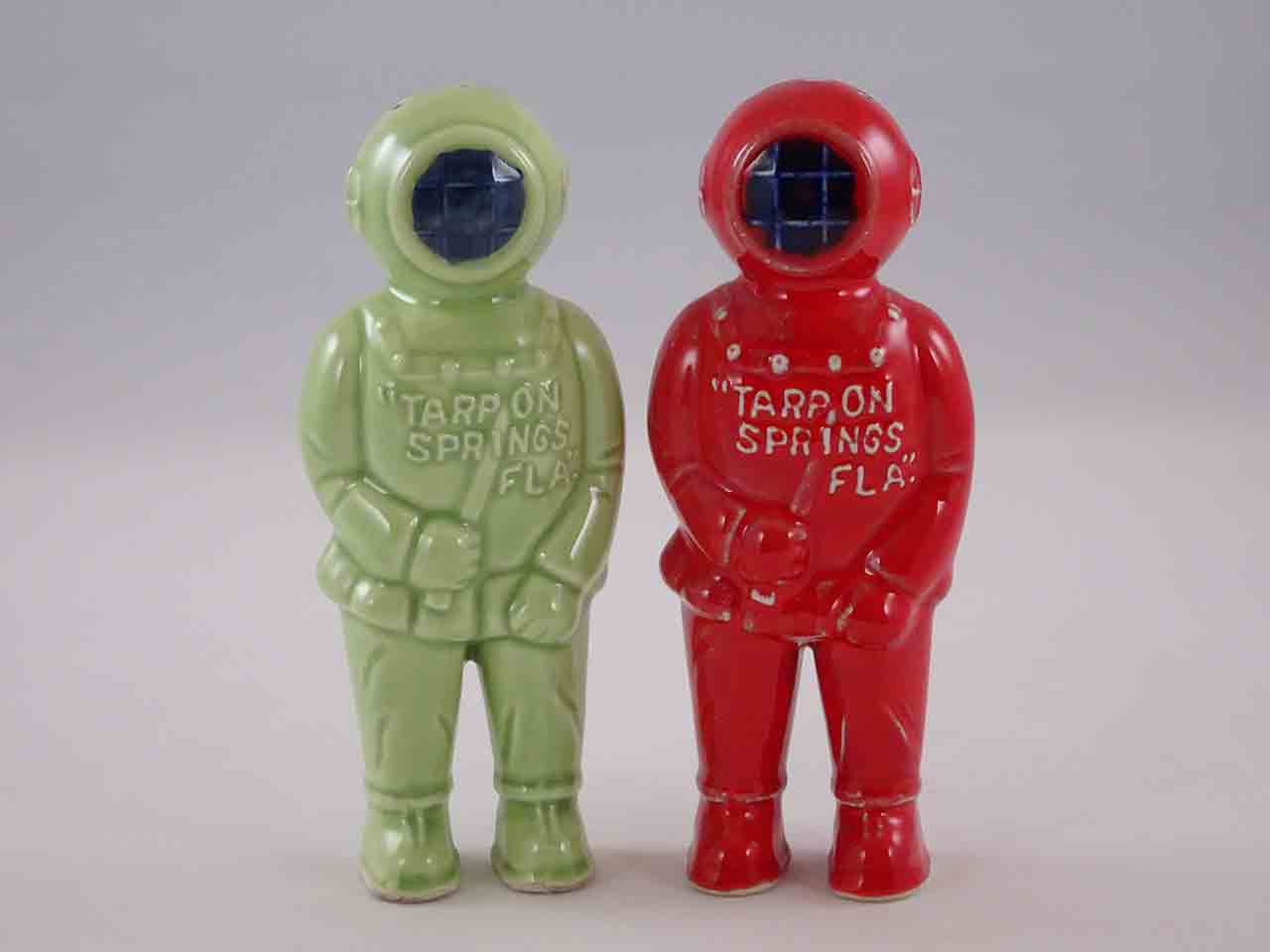 Scuba divers salt and pepper shakers