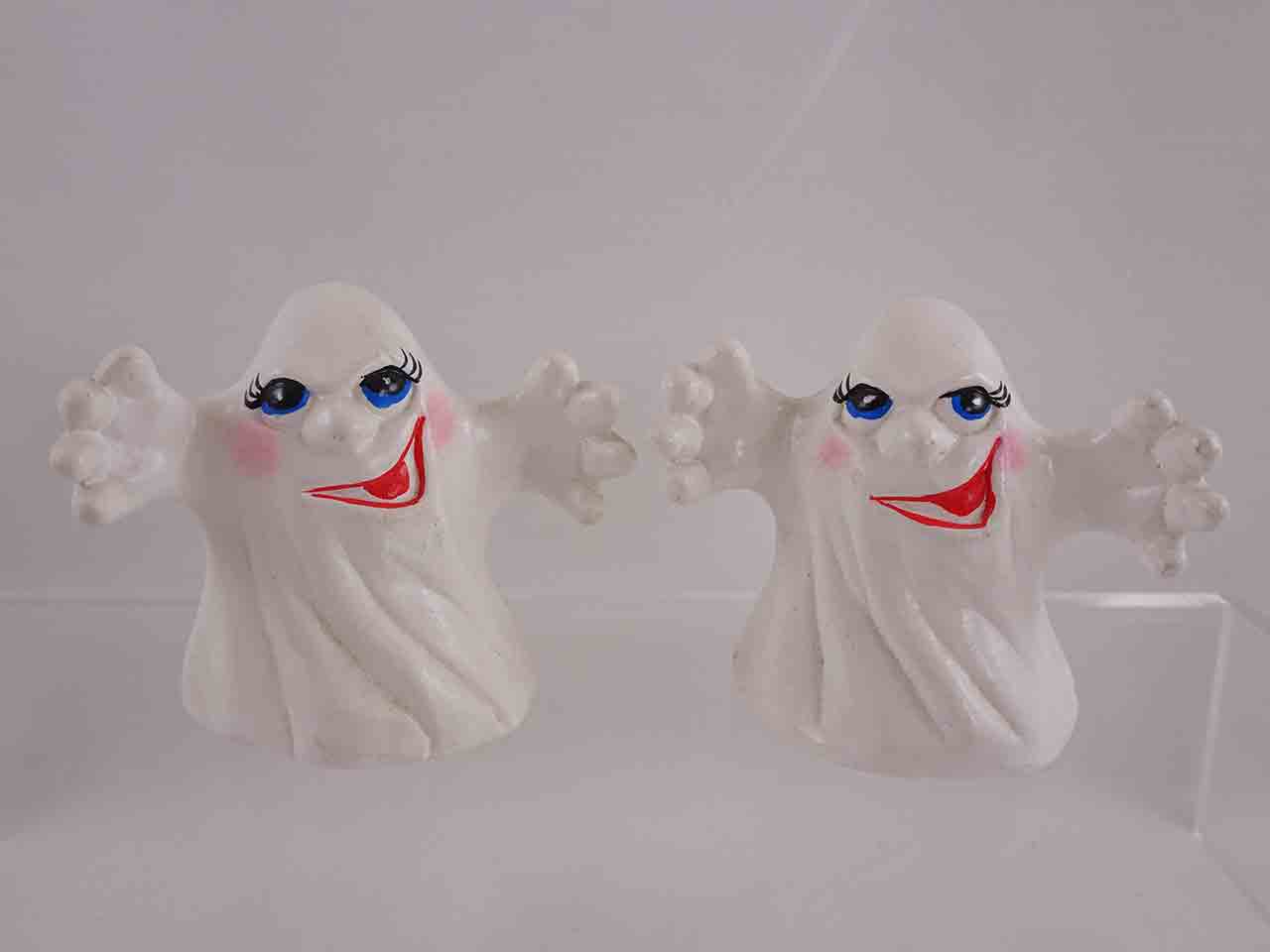 Halloween characters salt and pepper shakers possibly made by Jean Grief - Ghosts