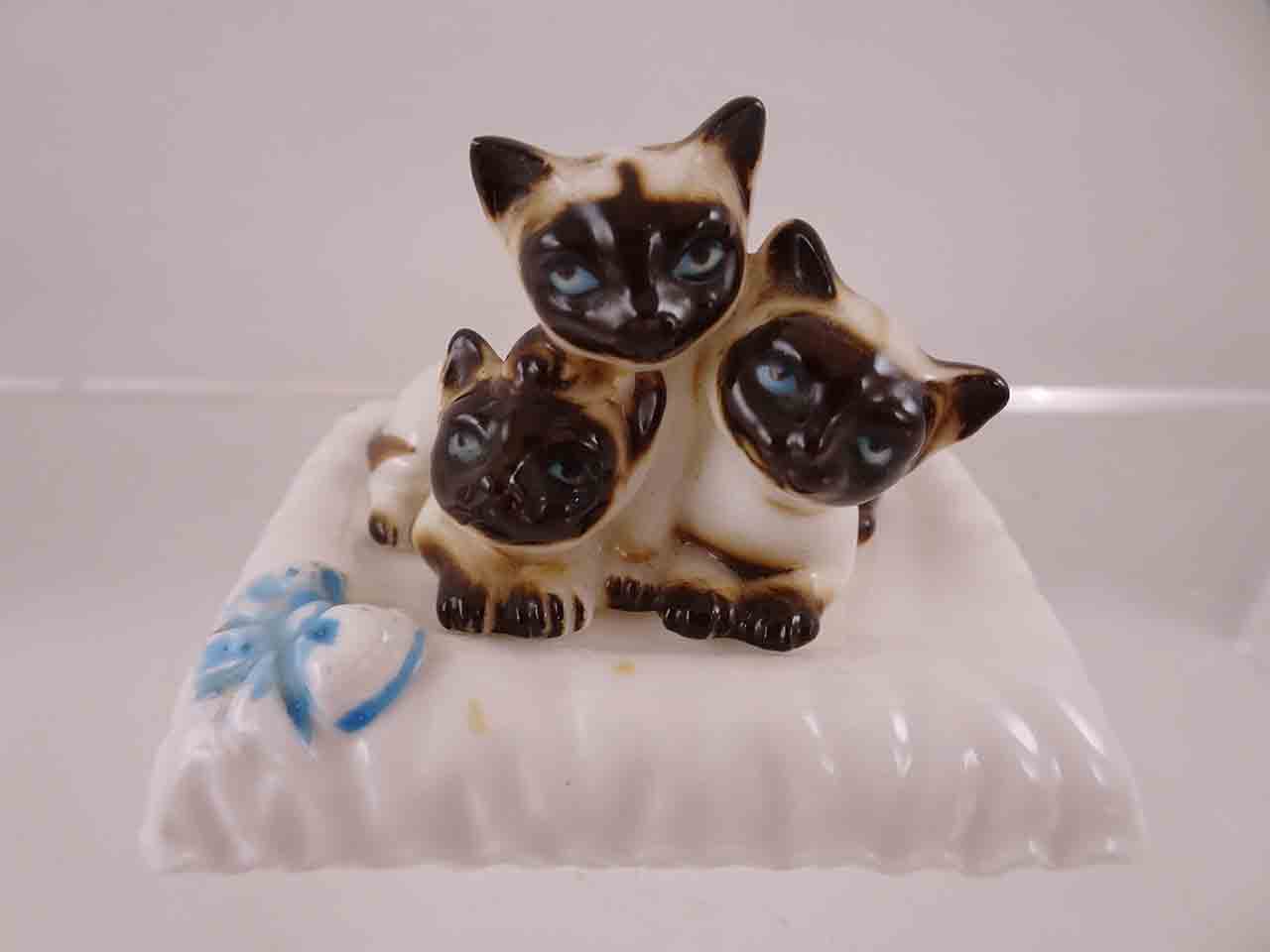 Bone China Siamese cats on pillow stacker salt and pepper shakers