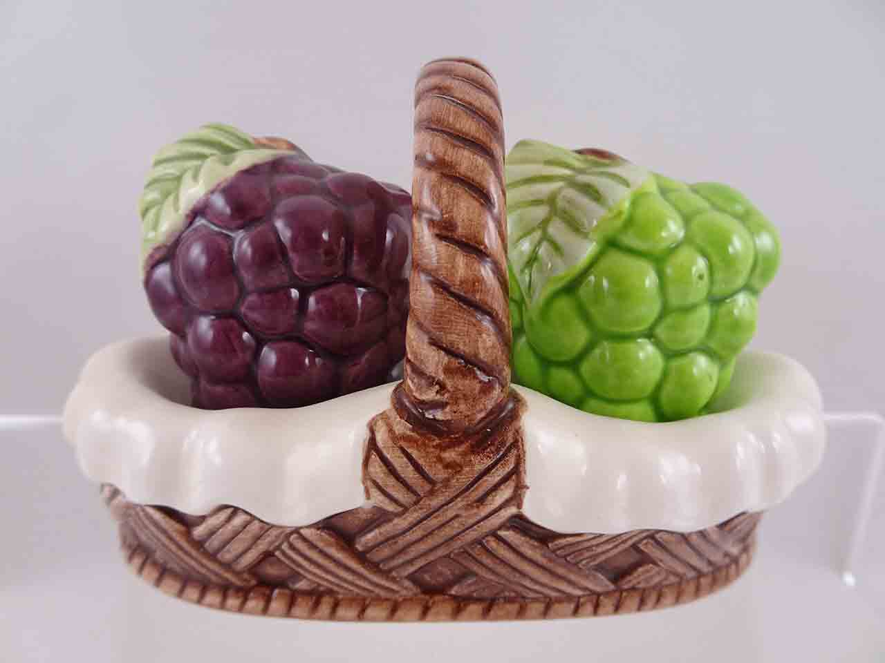 Fruit in ceramic baskets salt and pepper shakers - grapes