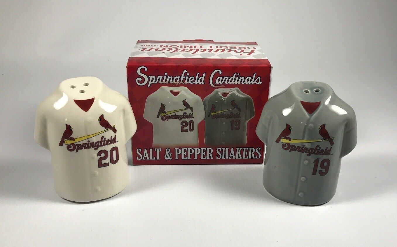 Featured_Articles_Stadium_Giveaways_Springfield_Cardinals