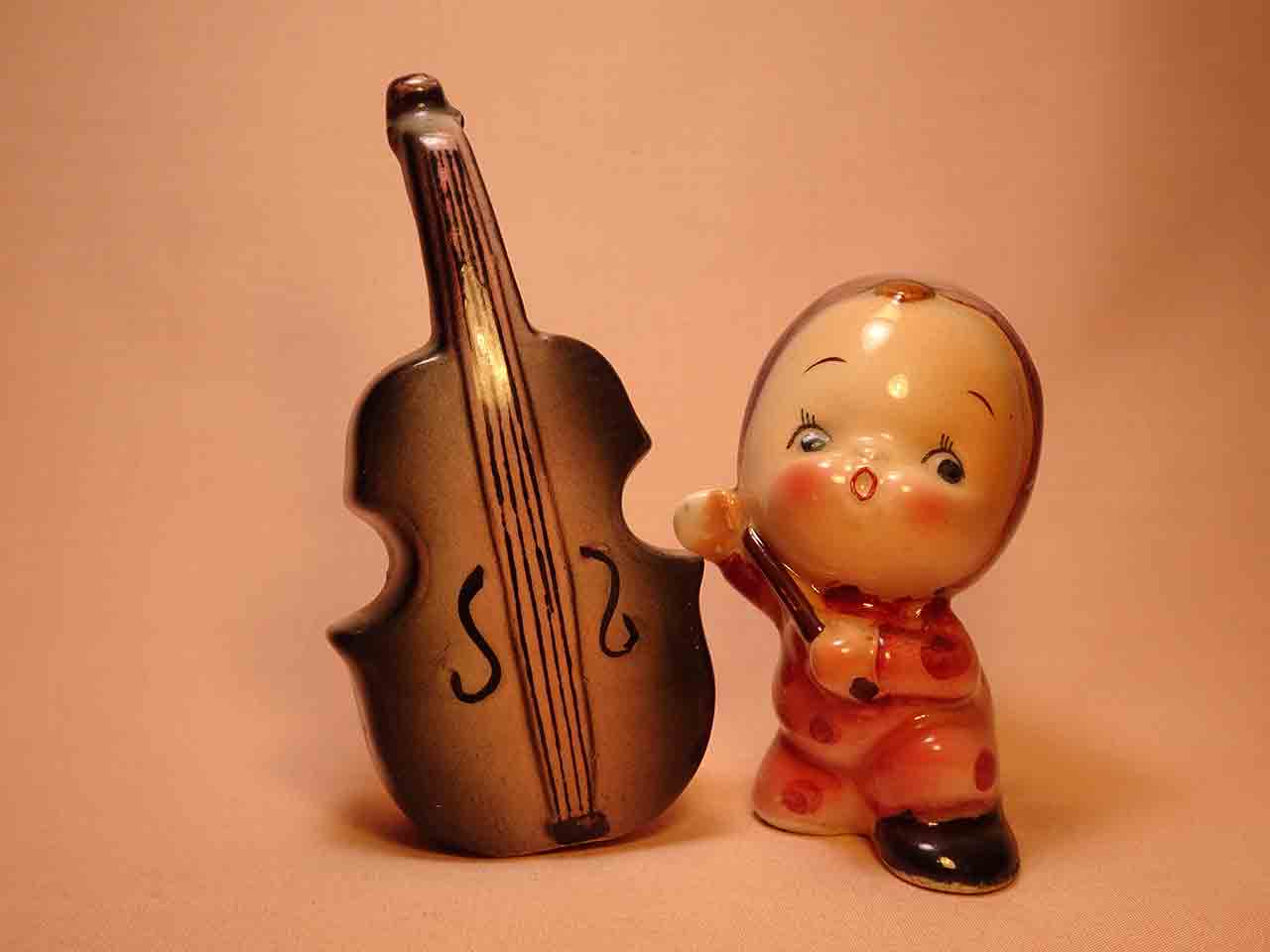 Children musicians salt and pepper shakers series - cello