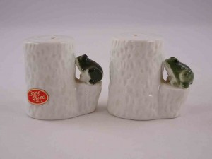 Bone China animals by white tree stumps salt and pepper shakers - frogs