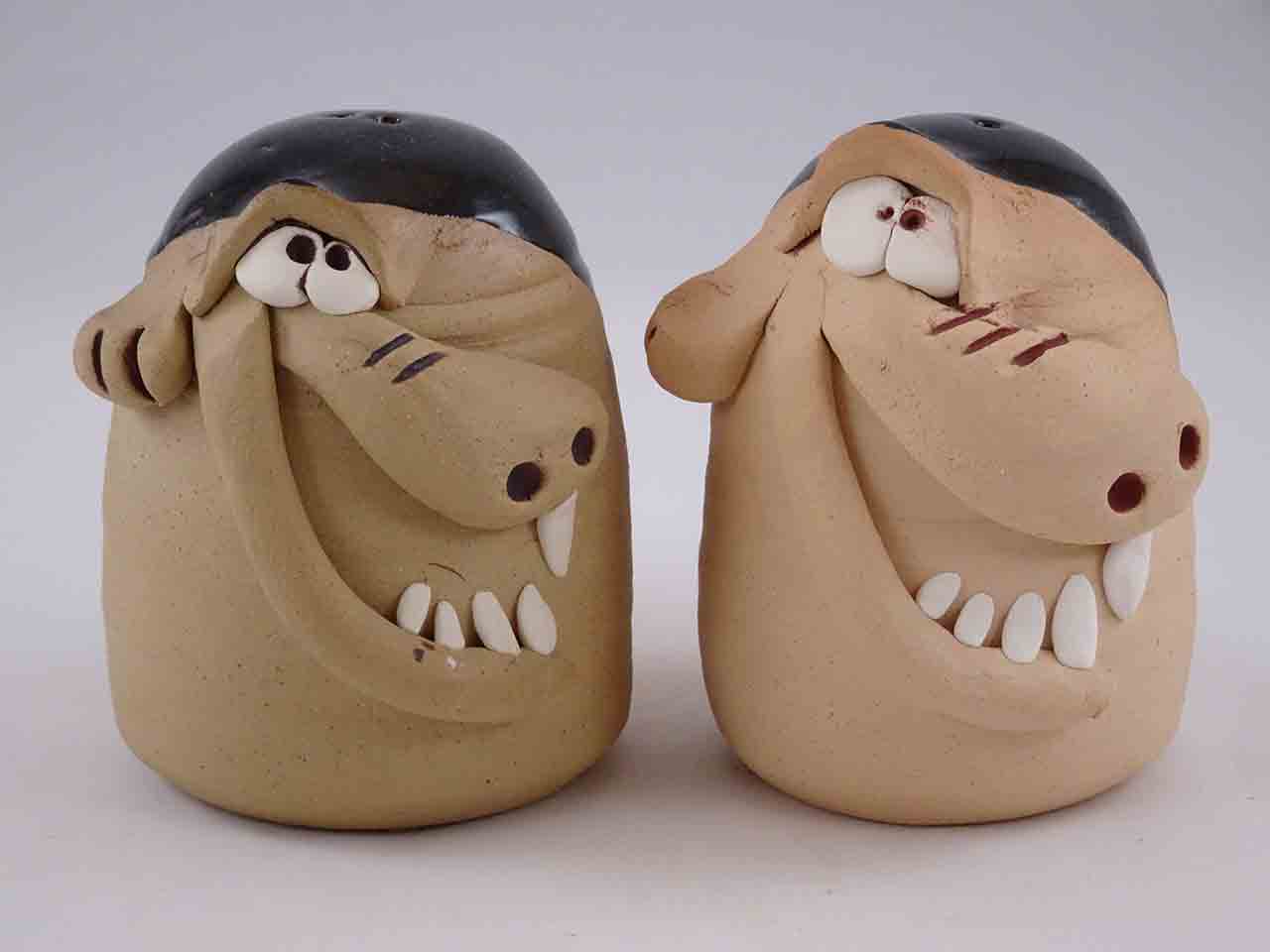 Pretty Ugly Pottery from Wales salt and pepper shakers - alligators