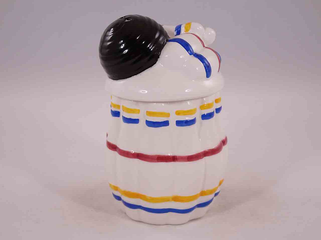 Bowling salt and pepper shakers