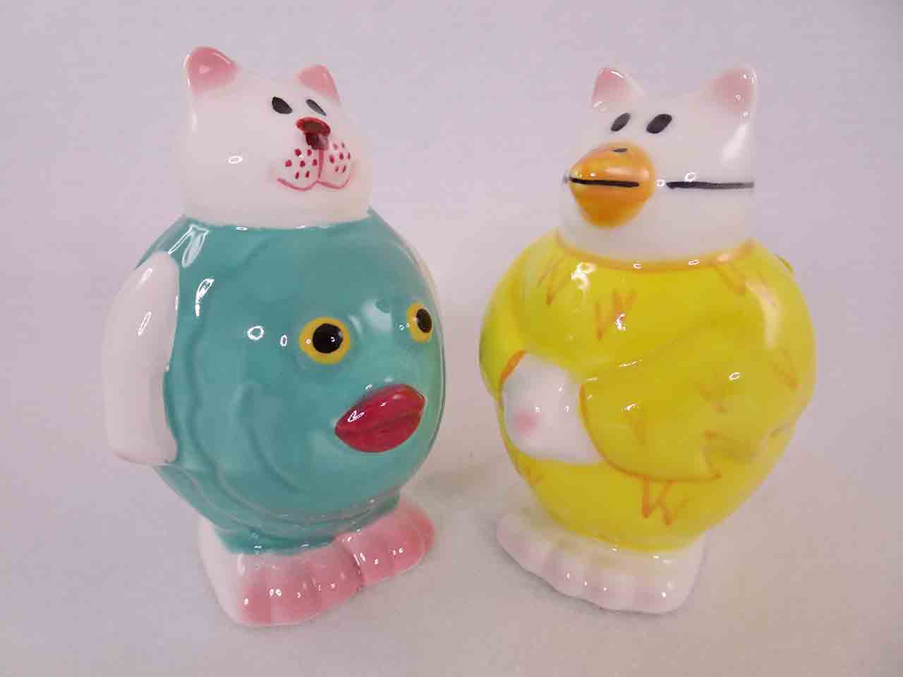 Clay Art Animals in Costumes salt and pepper shakers - cats dressed up as a fish and bird