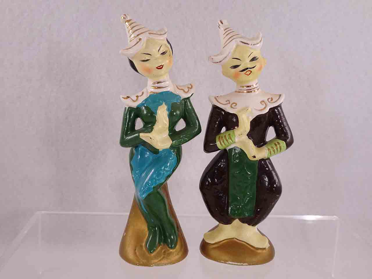 Southeast Asian dancers / royalty salt and pepper shakers