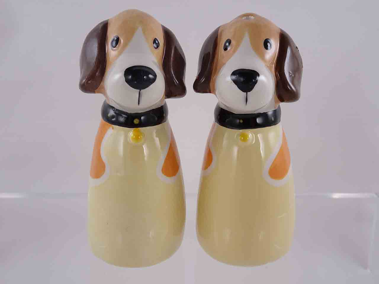 Kennel Collection dog series salt and pepper shakers - Beagle