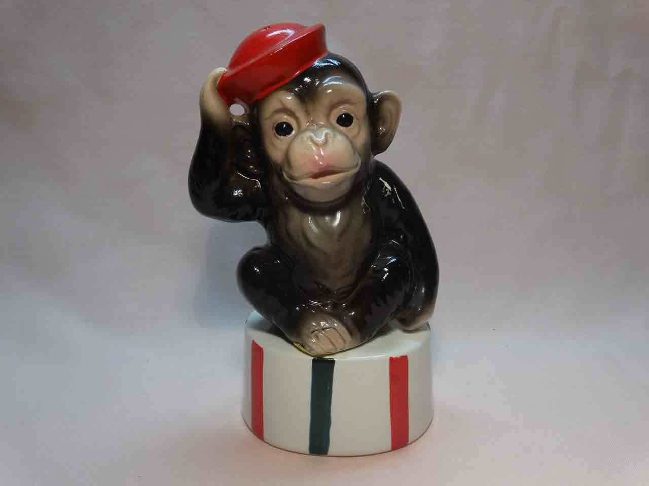 Circus animal on pedestal salt and pepper shakers - monkey
