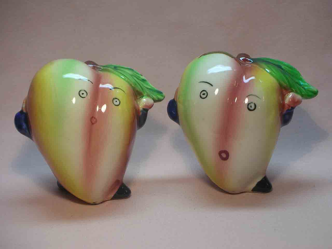 Teenie Weenie series of anthropomorphic mixed vegetables and fruit salt and pepper shakers - peaches