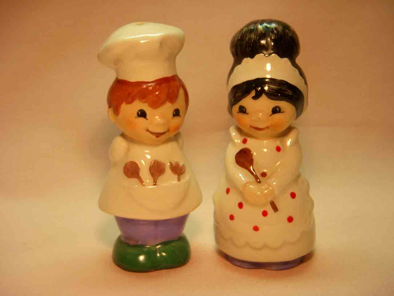 Goebel Germany chef and cook base on artwork by Hilda Gray salt and pepper shakers