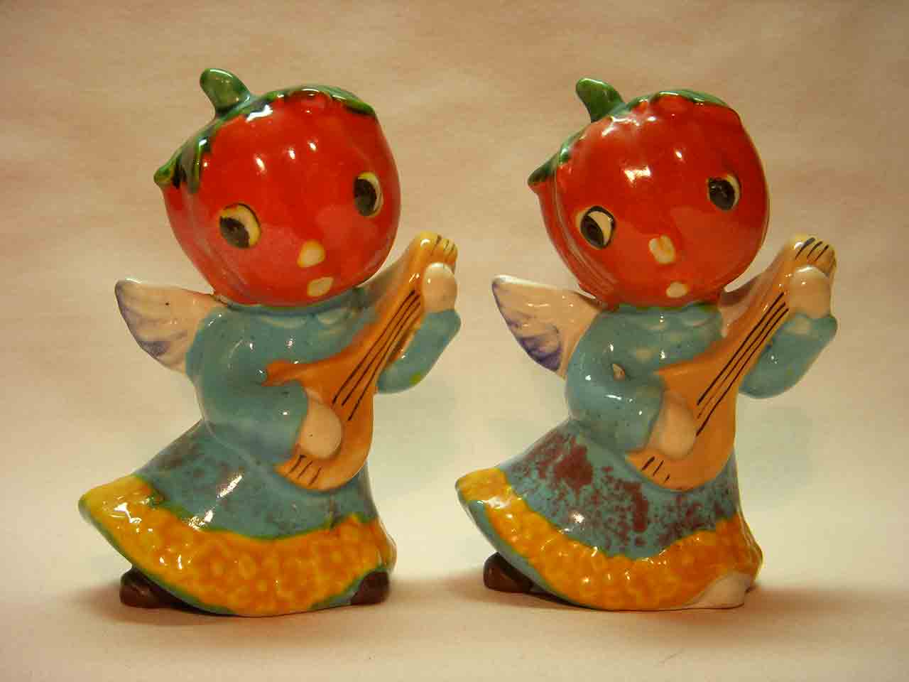 Anthropomorphic tomatoes playing mandolin - Heavenly Music series - salt and pepper shakers