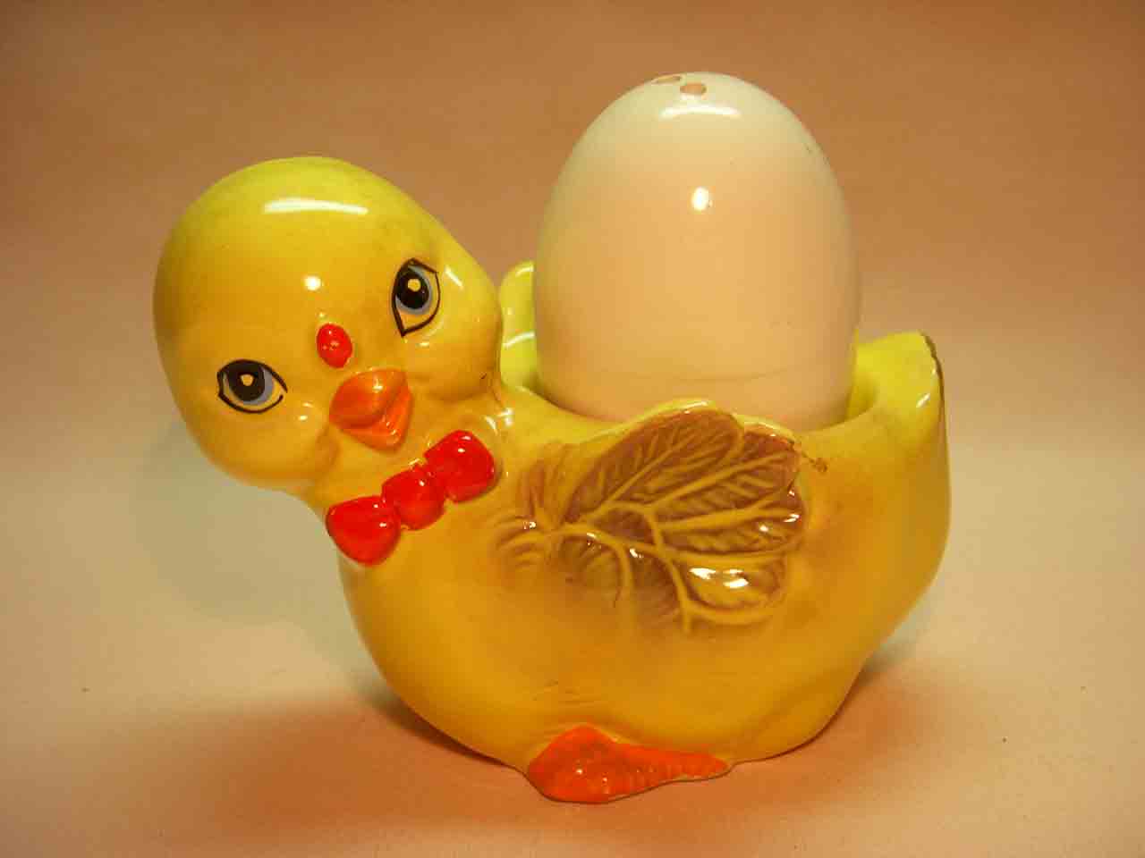 Animals Holding an Egg on Back/Stomach Stackers salt and pepper shakers - chick