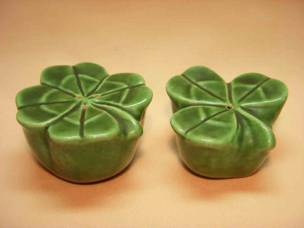 Vallona Starr four leaf and three leaf clovers salt and pepper shakers